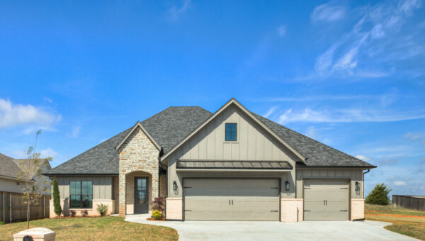 home exterior, exterior design, new construction, home for sale, homes in Norman, Norman OK