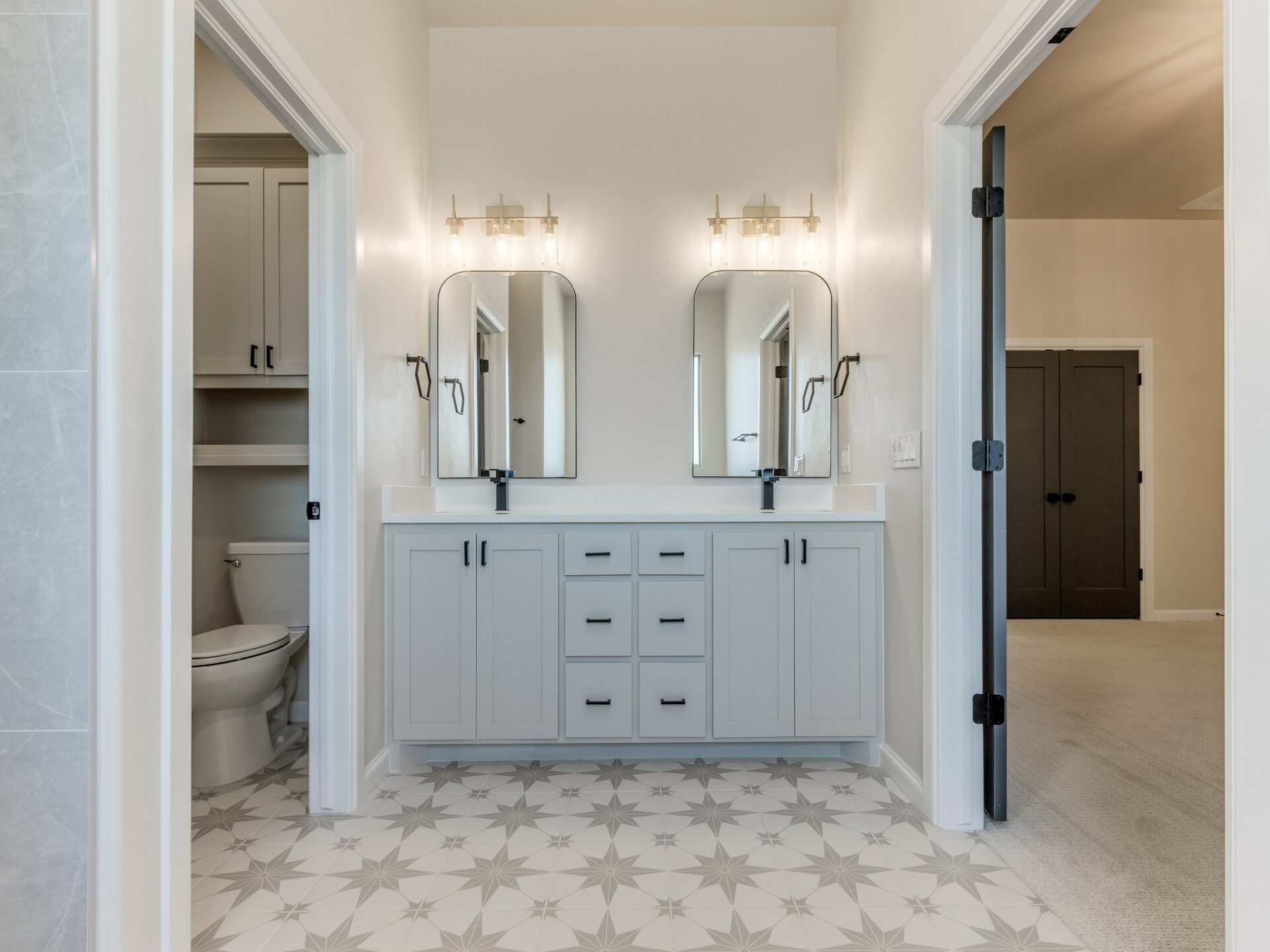 master bathroom, vanity, primary suite